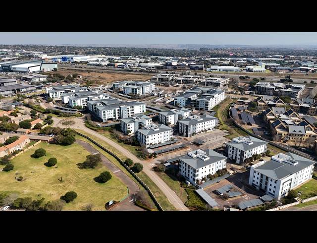 430M² OFFICE TO LET IN ECO PARK ESTATE